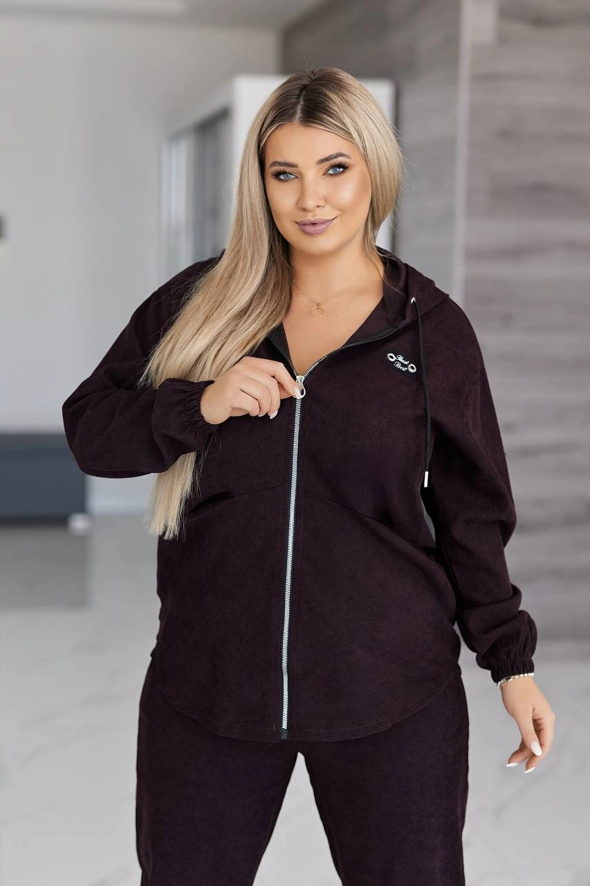 Стильный комфортный костюм