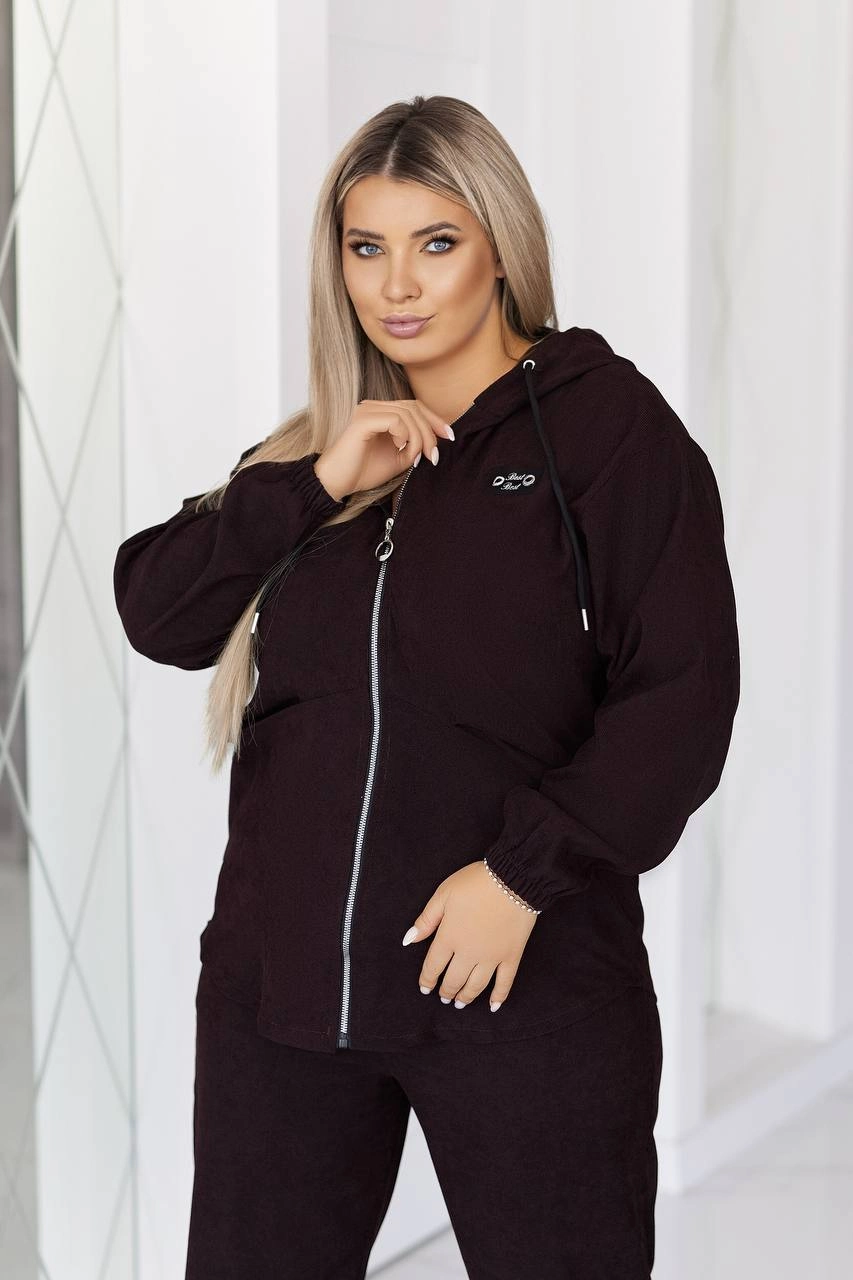 Стильный комфортный костюм