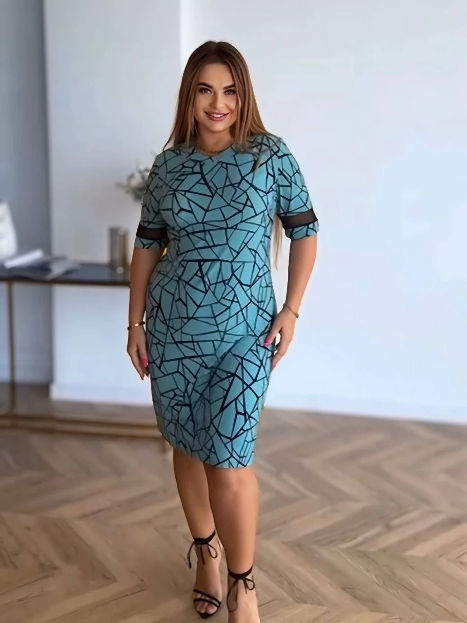 Элегантное  платье