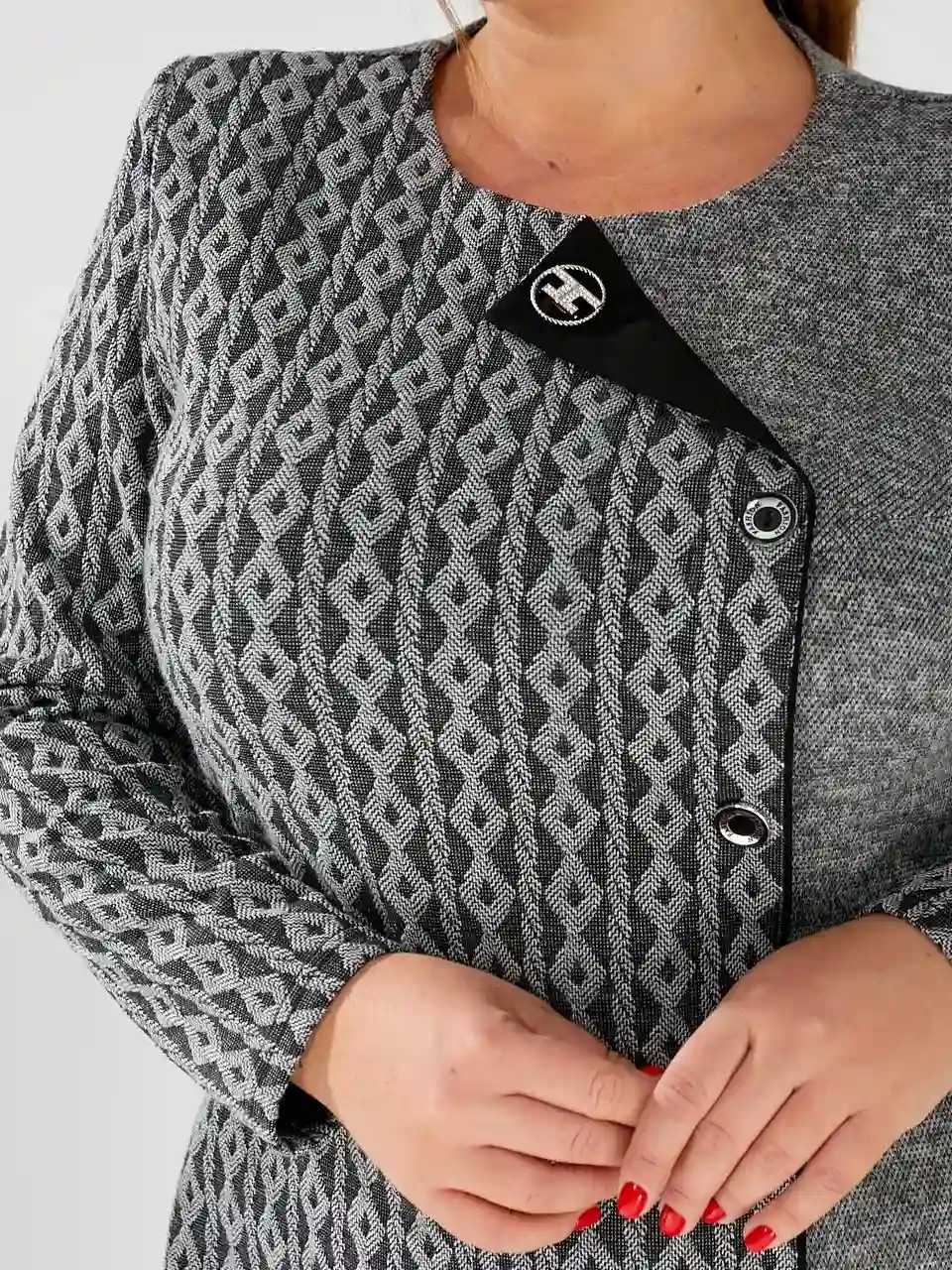 Теплое элегантное платье