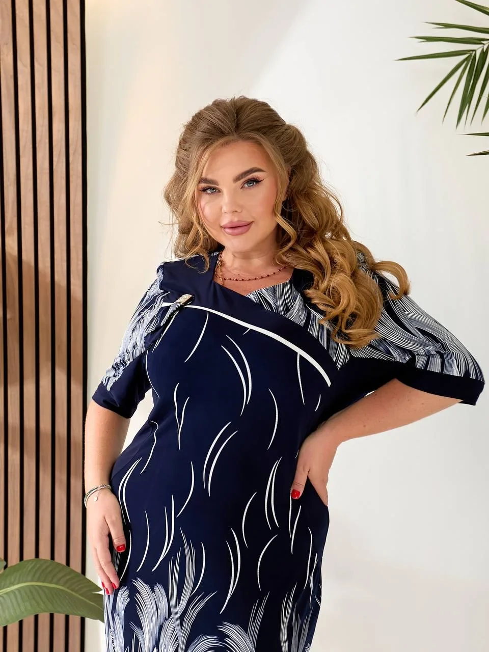 Стильное платье