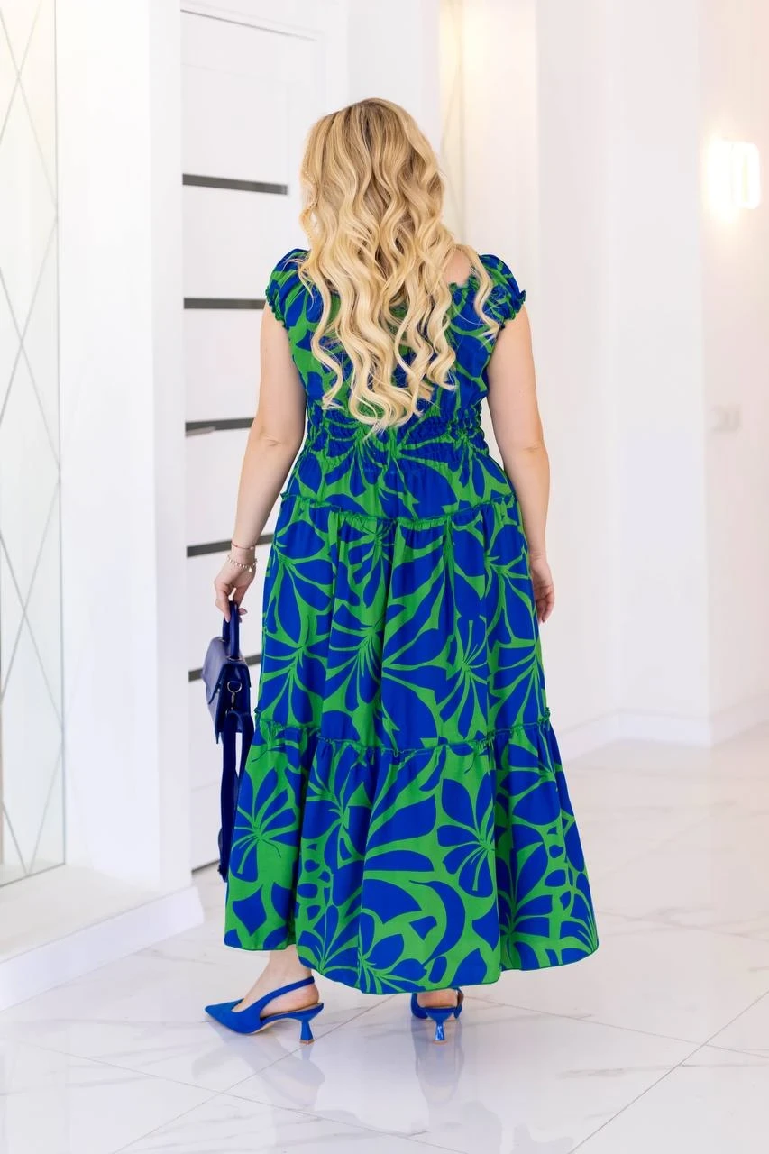 Стильное платье