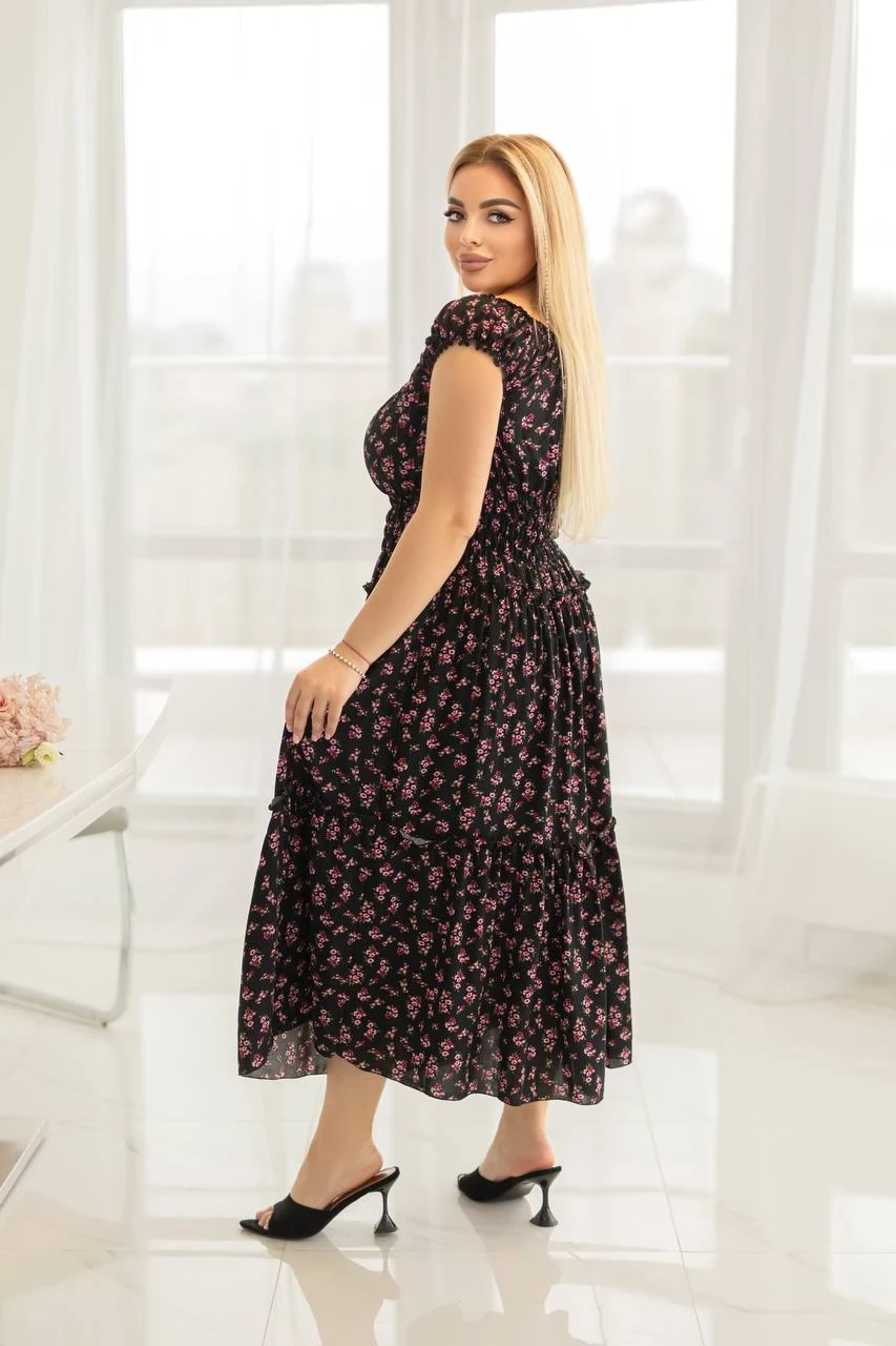 Стильное платье